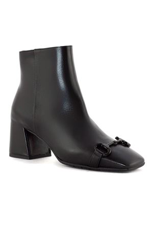 Black leather ankle boots MARA BINI | T243NERO